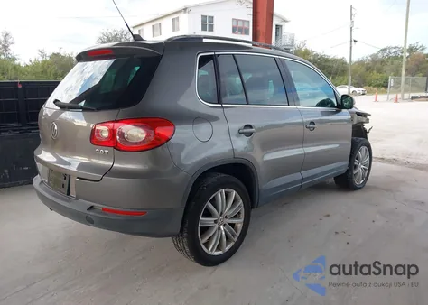 2010 Volkswagen Tiguan Sel z USA, uszkodzony, nr VIN WVGAV9AXXAW511232